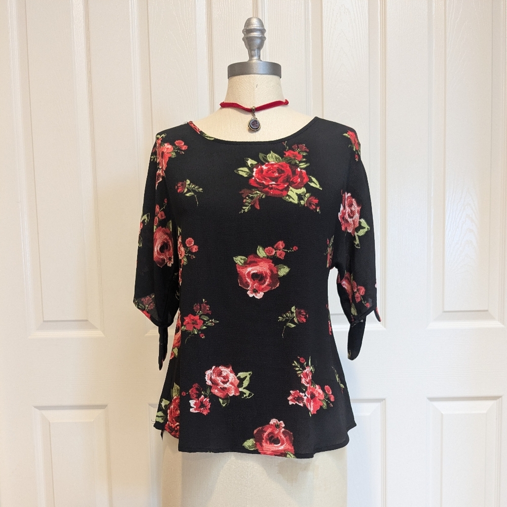 Live To Be Spoiled Formal Woman's Floral Blouse S
